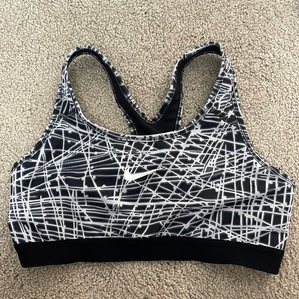 NIKE SPORTS BRA